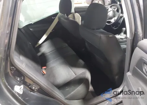 2016 Nissan Altima 2.5 z USA, uszkodzony, nr VIN 1N4AL3AP8GC179878